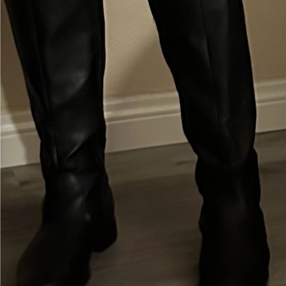 Black Over the Knee Boots Sleek and Polished